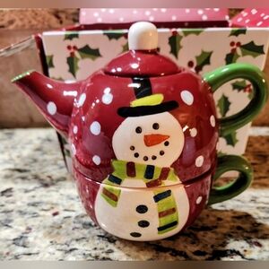 2/$25. Snowman Teapot Set For One